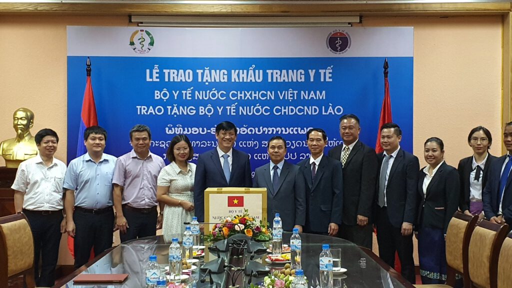 VIETNAM MINISTRY OF HEALTH DONATED 200,000 MEDICAL MASKS TO MINISTRY OF ...